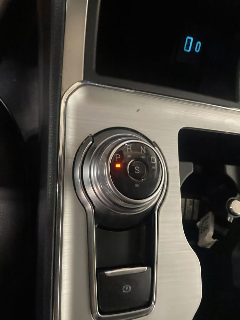 Used 2022 Ford Edge SEL w/ Convenience Package image 27