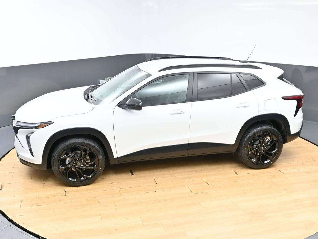 Used 2024 Chevrolet Trax RS FWD image 44