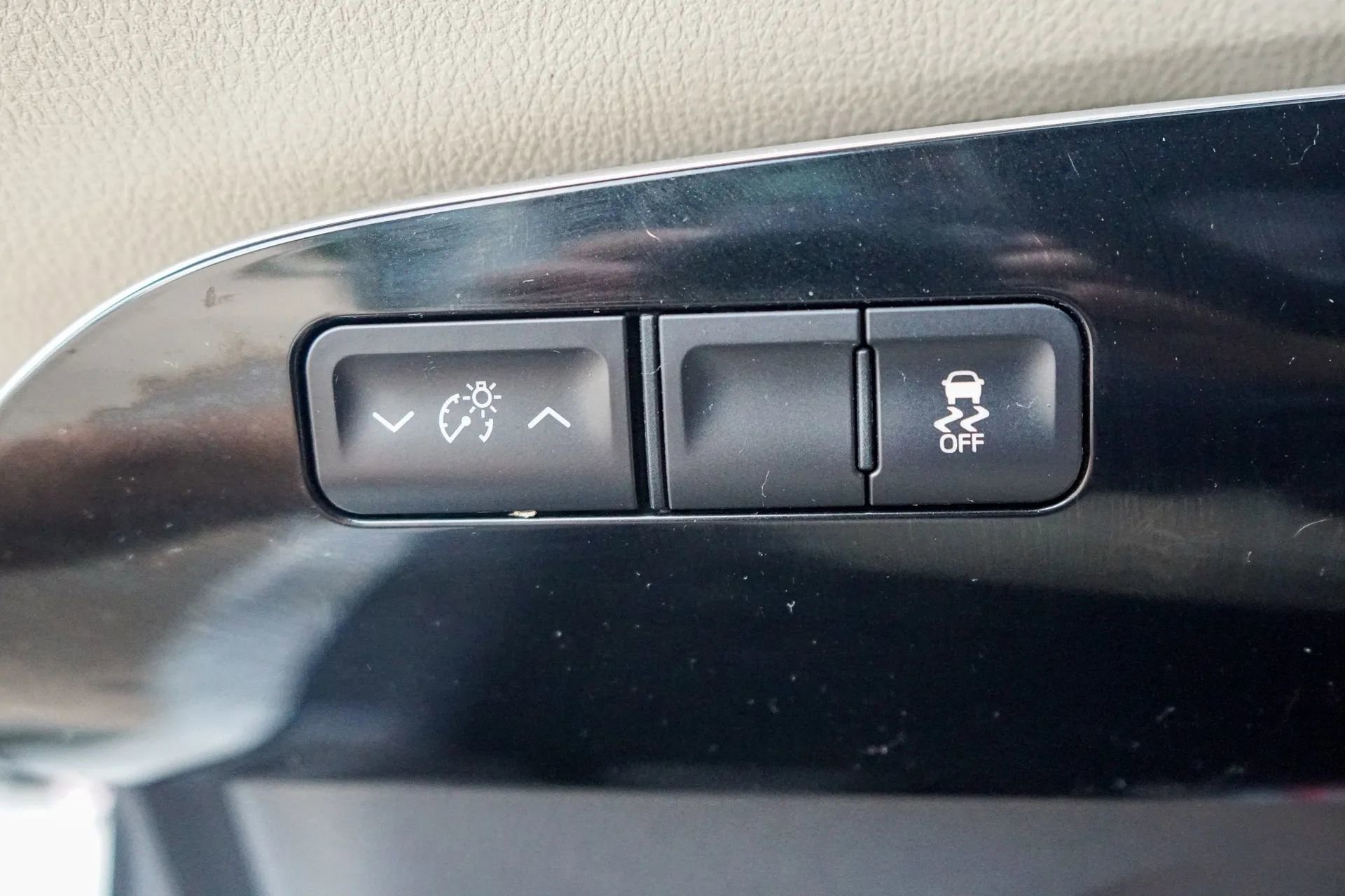 Used 2016 Toyota Prius Three FWD image 25