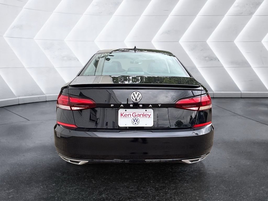 Used 2020 Volkswagen Passat 2.0T R-Line FWD image 3