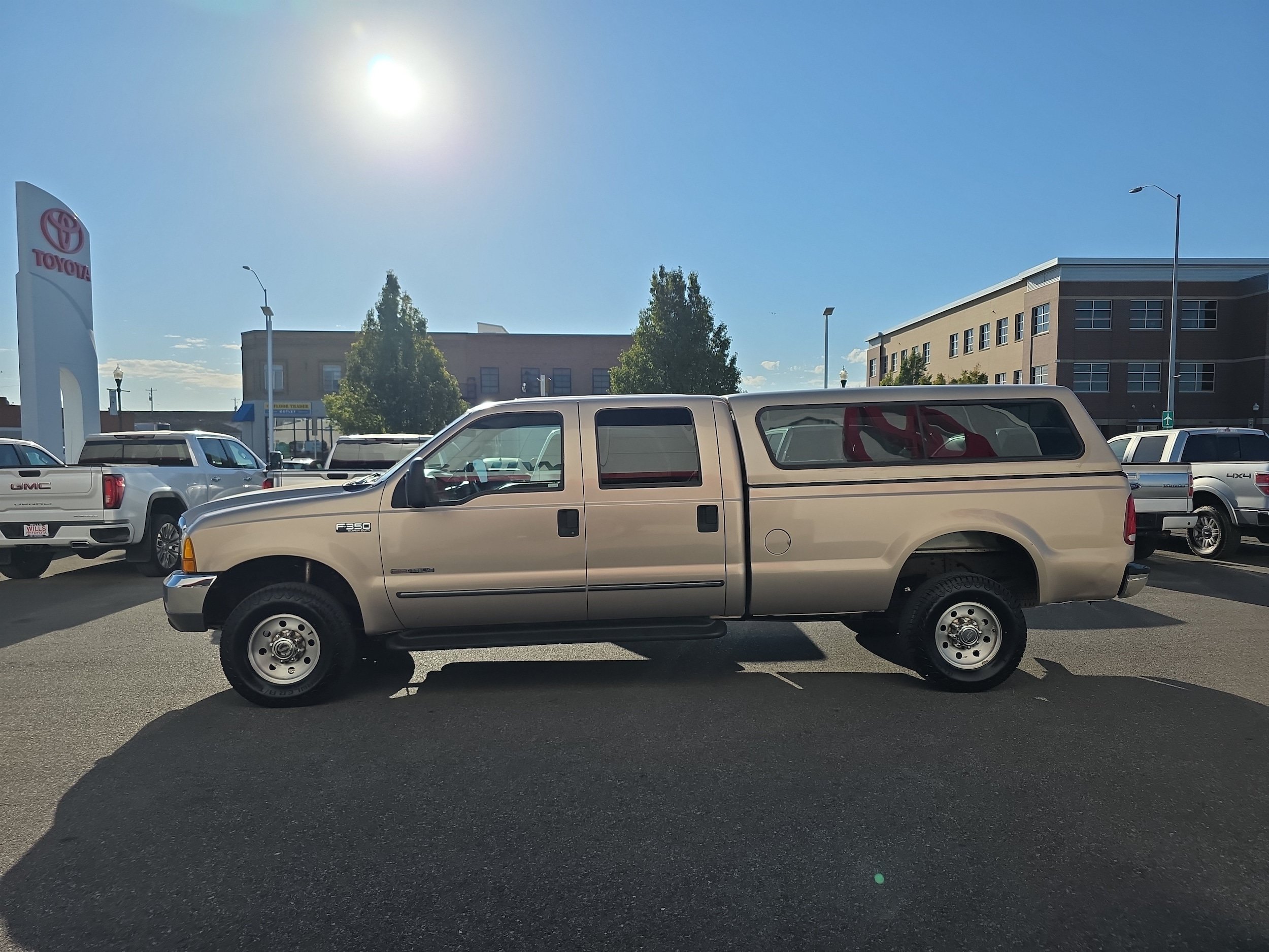 Used 1999 Ford F350 Lariat AWD/4WD image 5