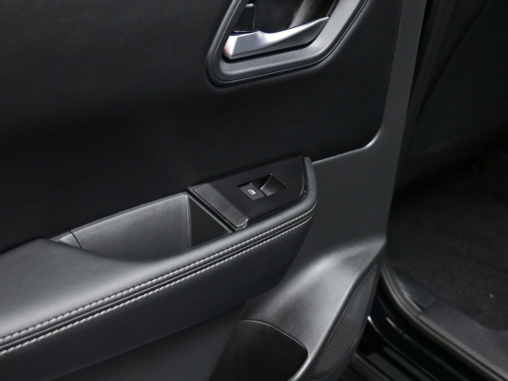 New 2026 Nissan Rogue SV image 17