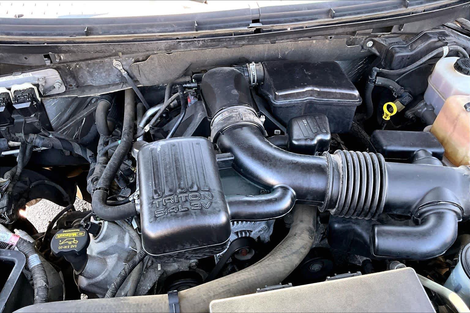 Used 2010 Ford F150 XLT AWD/4WD image 32