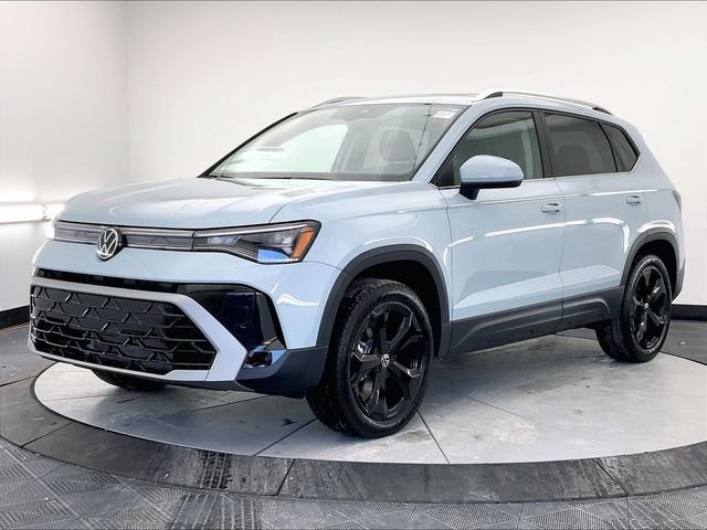New 2026 Volkswagen Taos SEL image 2