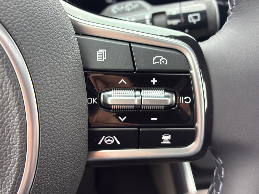 New 2026 Kia Carnival SX FWD image 37