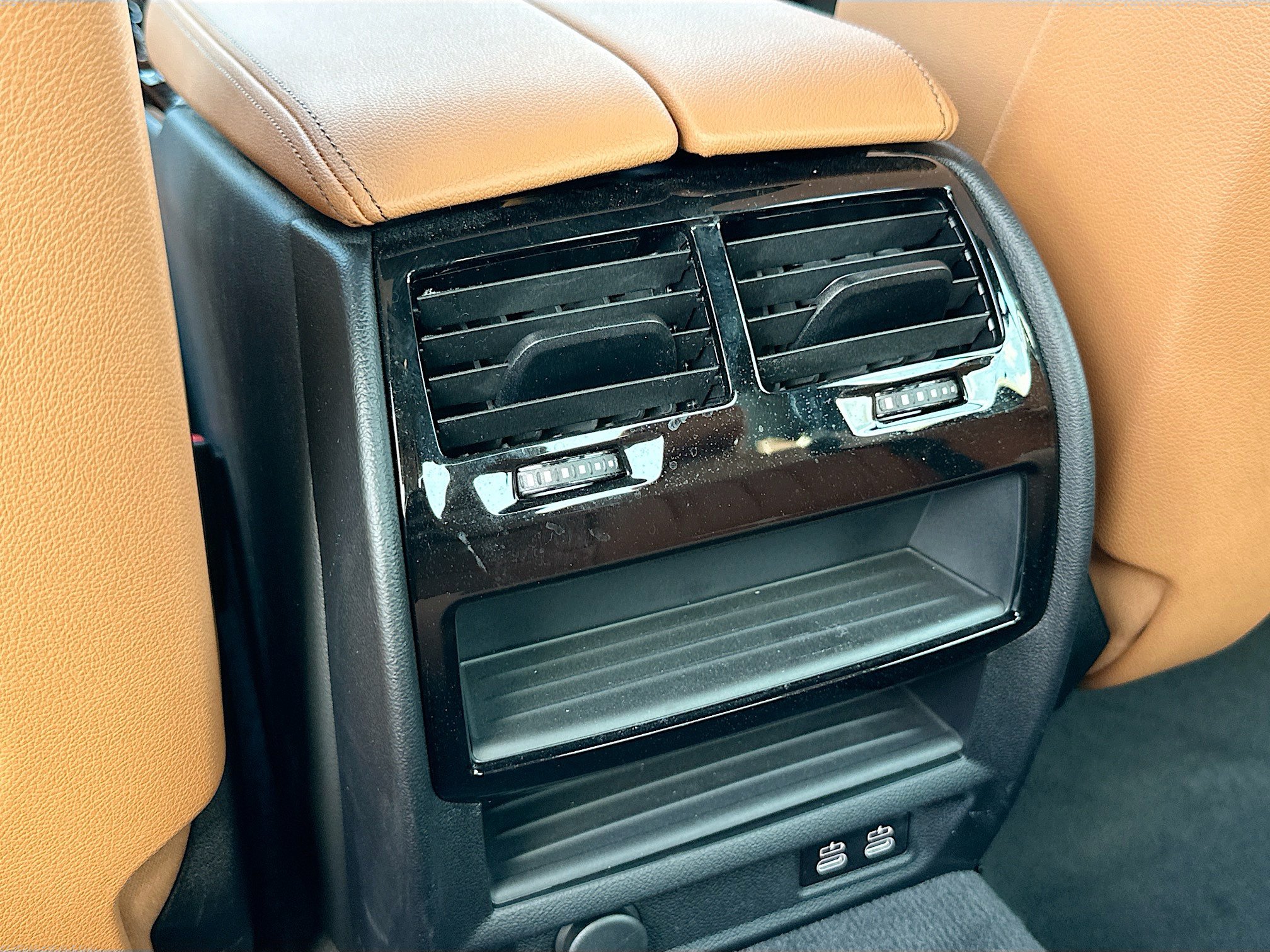 Certified 2023 BMW 530e w/ Premium Package RWD image 27