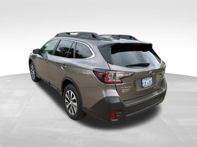 Used 2021 Subaru Outback Premium image 7