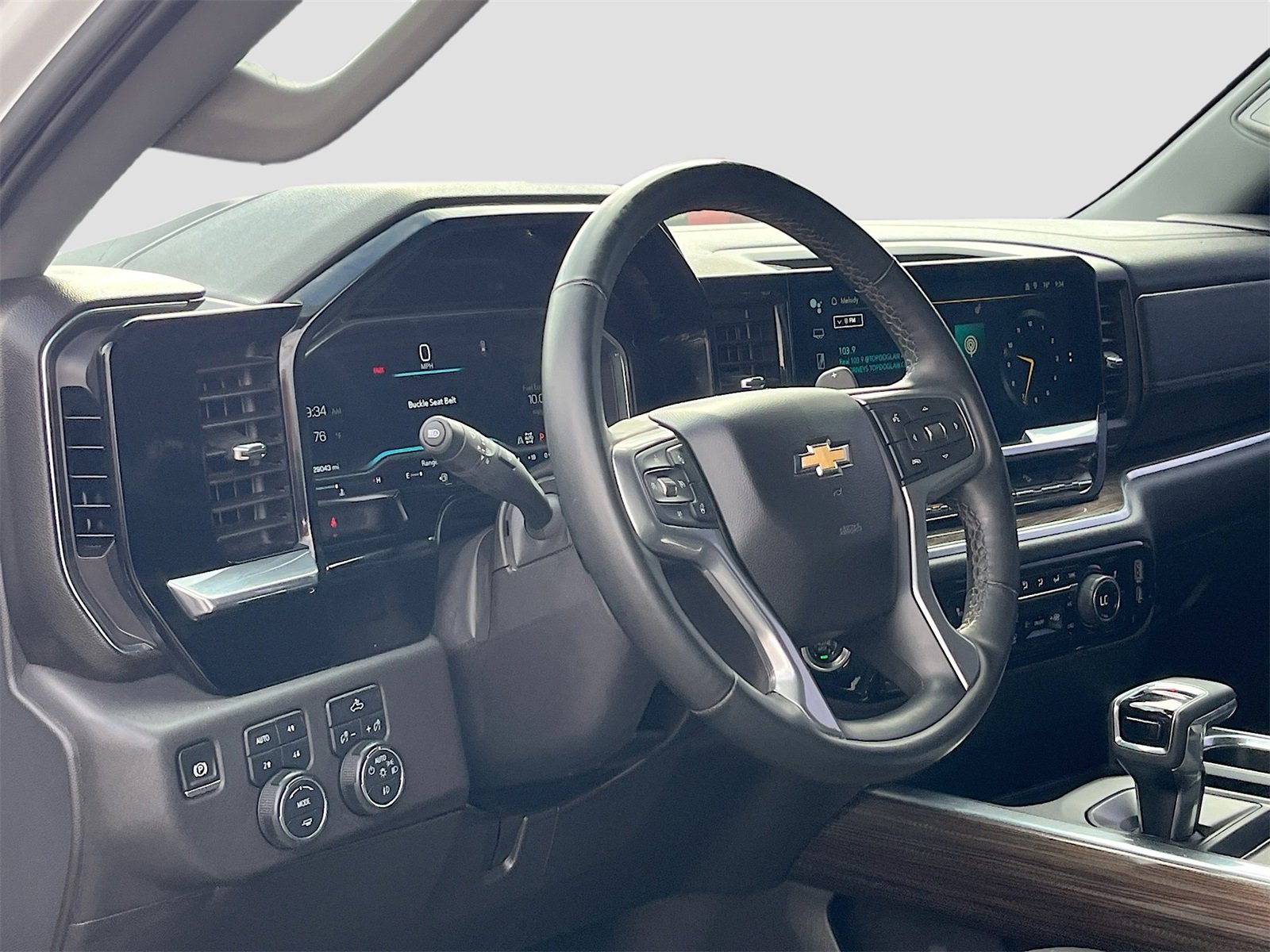 Used 2024 Chevrolet Silverado 1500 LT Trail Boss w/ Protection Package image 9