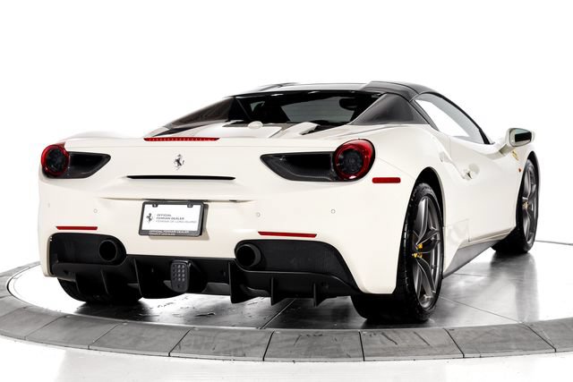 Certified 2017 Ferrari 488 Spider RWD image 9
