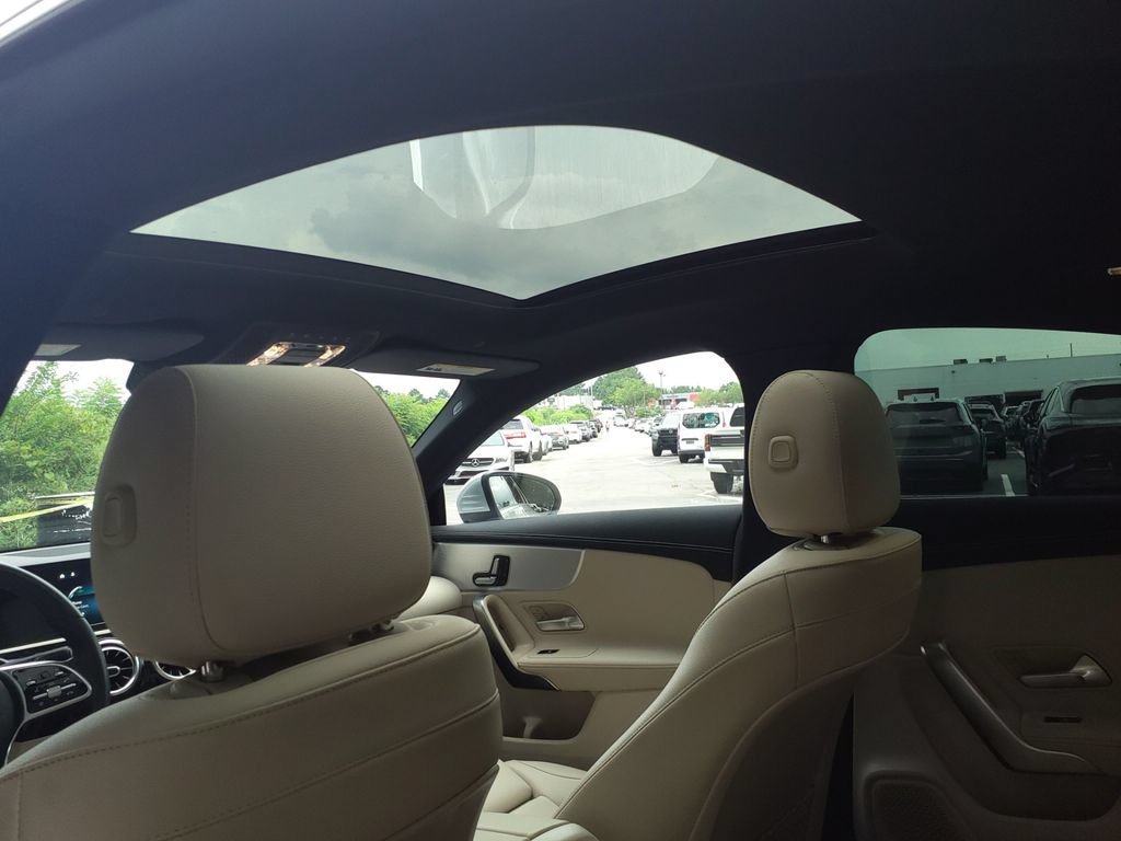 Used 2021 Mercedes-Benz CLA 250 image 19