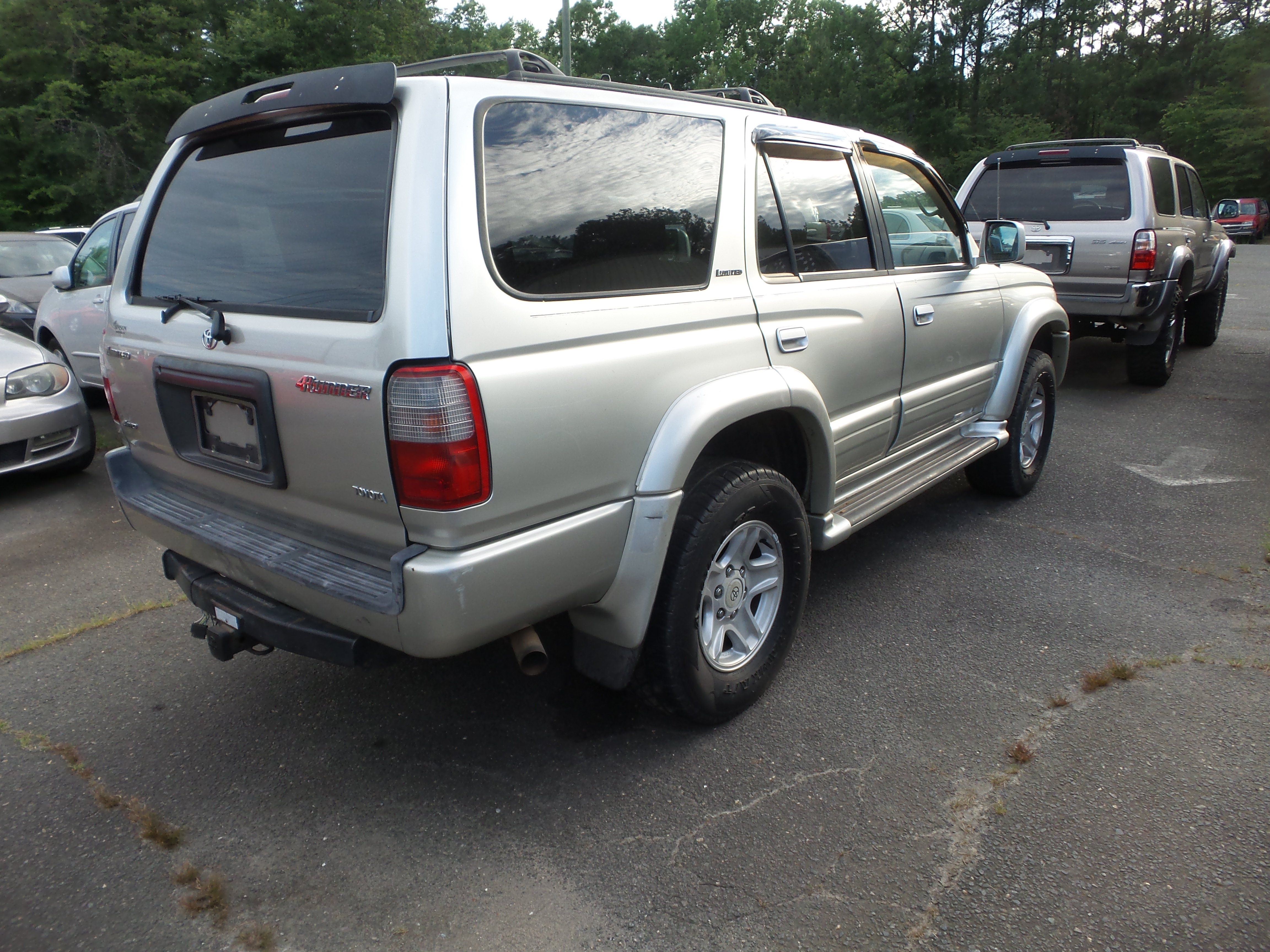 Used 1999 Toyota 4Runner Limited AWD/4WD image 3