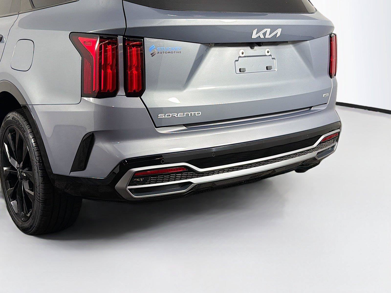 Used 2023 Kia Sorento SX AWD/4WD image 39