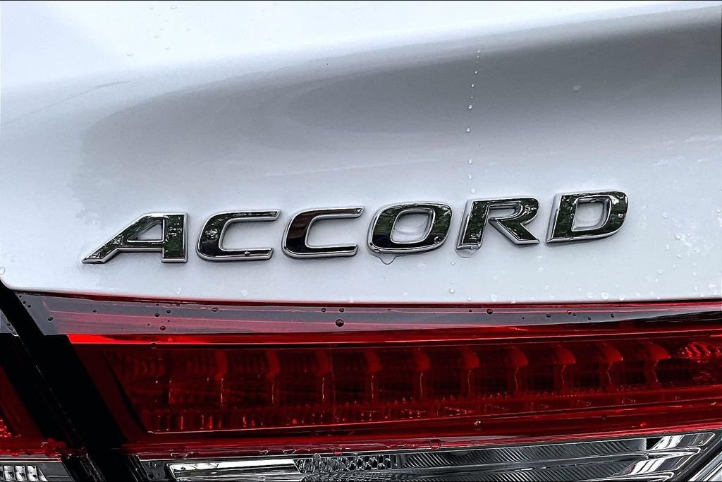 Used 2018 Honda Accord EX-L image 25