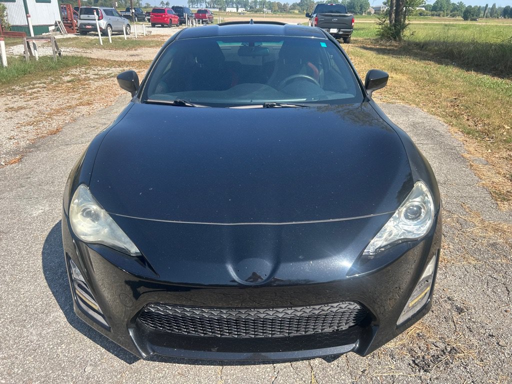 Used 2016 Scion FR-S RWD image 2