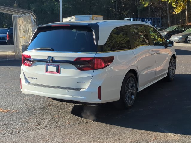 New 2026 Honda Odyssey Touring image 5