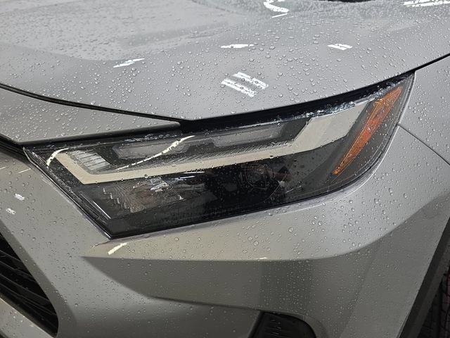 Certified 2025 Toyota RAV4 XLE AWD/4WD image 25