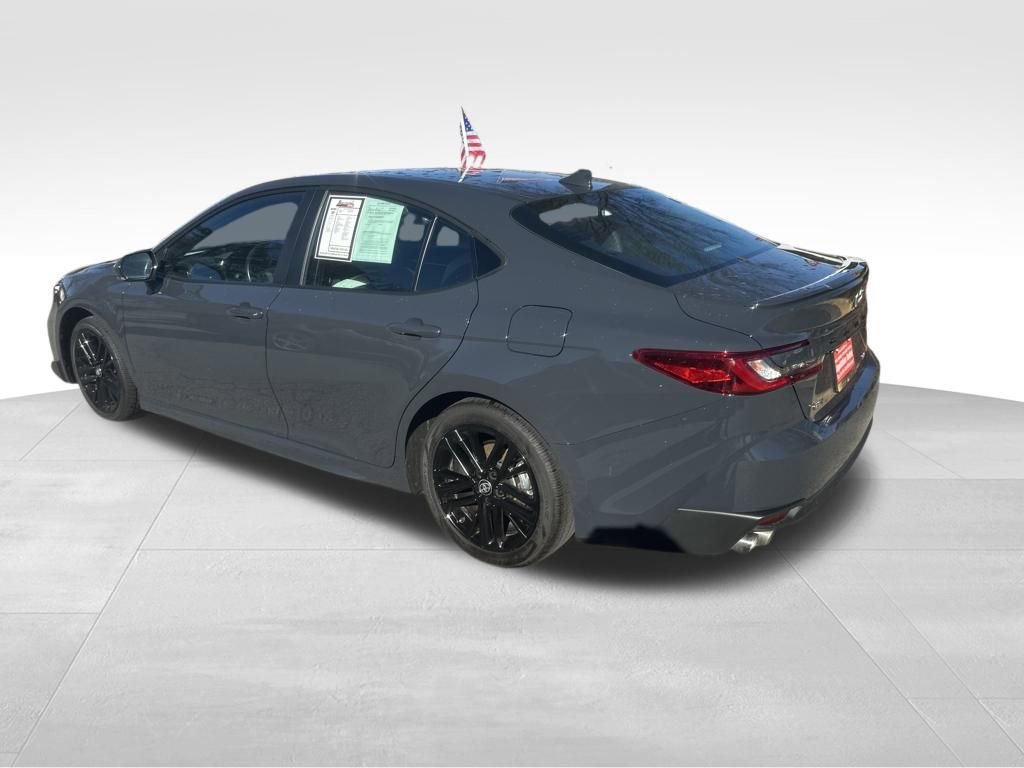 Used 2025 Toyota Camry SE image 14