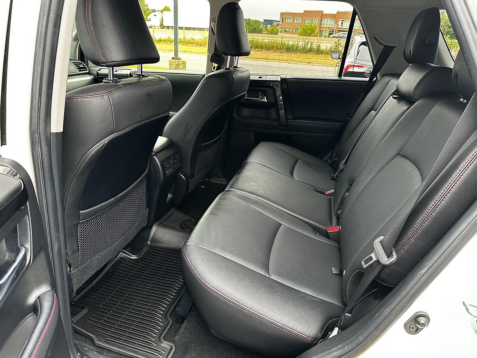 Used 2021 Toyota 4Runner Venture w/ Moonroof Package AWD/4WD image 12