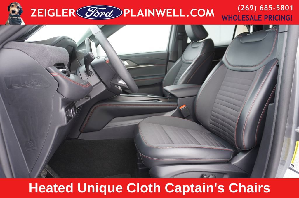 Used 2025 Ford Explorer ST-Line w/ ST-Line Street Pack image 19