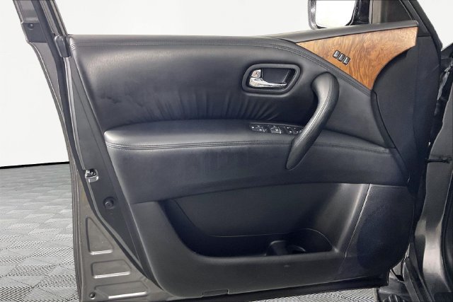 Used 2021 Nissan Armada SL w/ Captain's Chairs Package AWD/4WD image 19