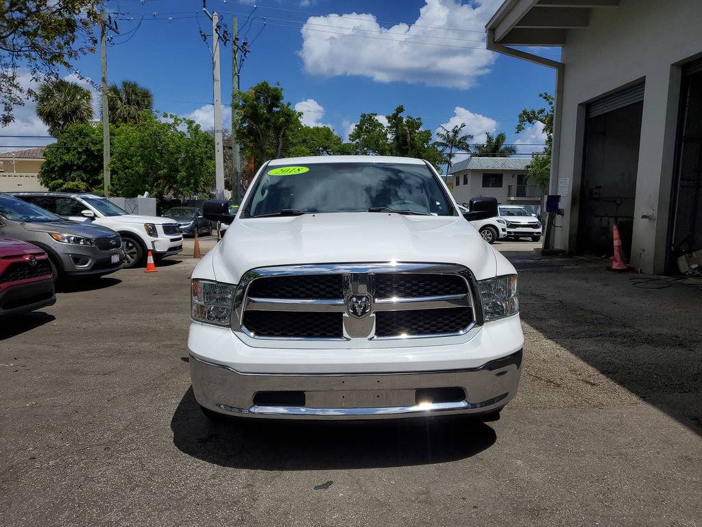 Used 2018 RAM 1500 Classic SLT image 2