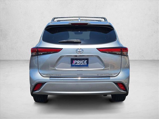 Used 2021 Toyota Highlander Platinum AWD/4WD image 18