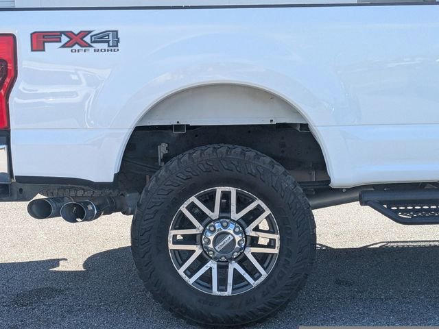 Used 2022 Ford F250 Lariat w/ Chrome Package image 11