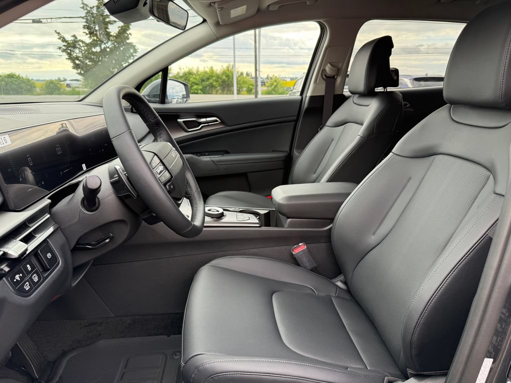 New 2026 Kia Sportage EX AWD/4WD image 17