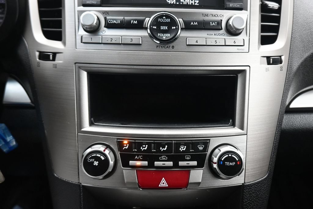 Used 2012 Subaru Outback 2.5i AWD/4WD image 18