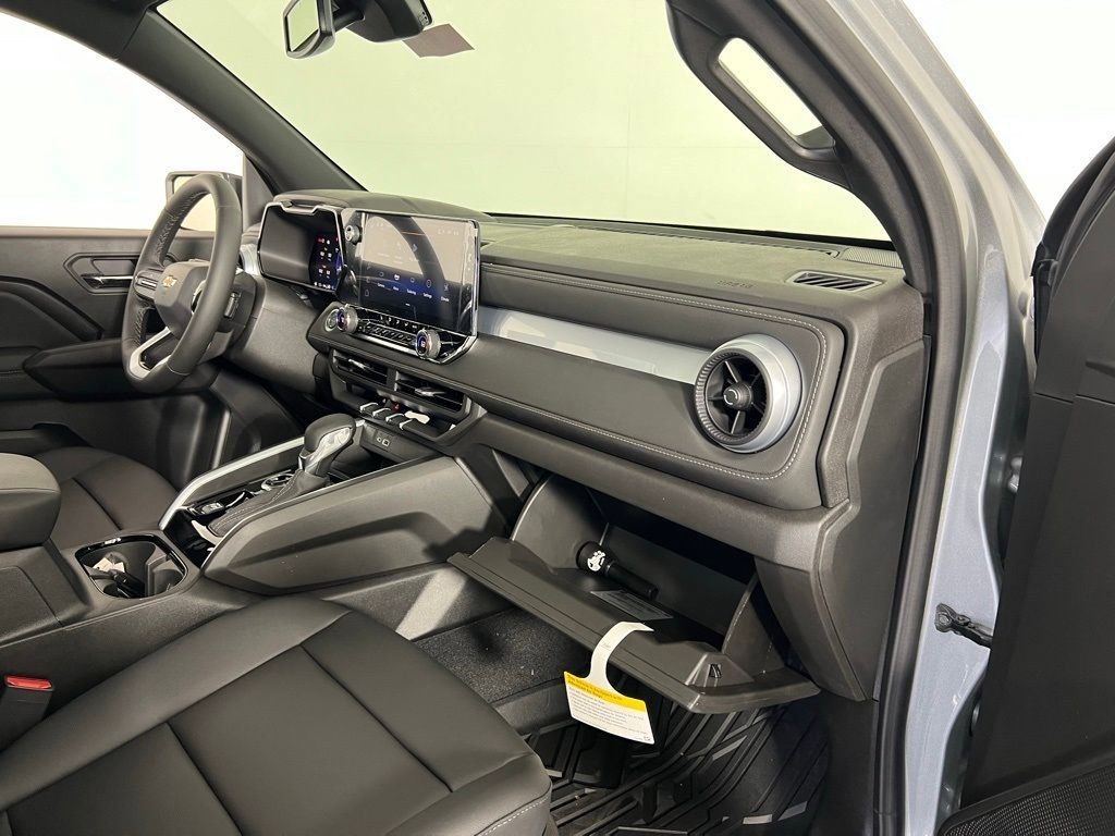 New 2025 Chevrolet Colorado LT w/ LT Convenience Package image 24