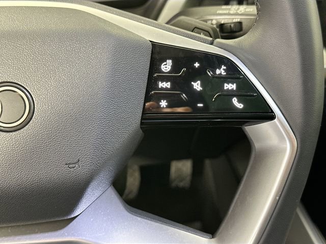 Used 2024 Audi Q4 e-tron Prestige w/ Black Optic Package image 23