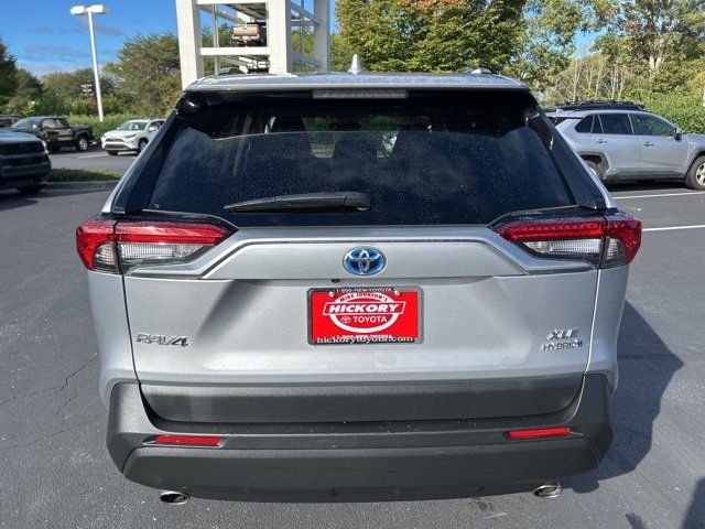 Used 2024 Toyota RAV4 XLE image 6
