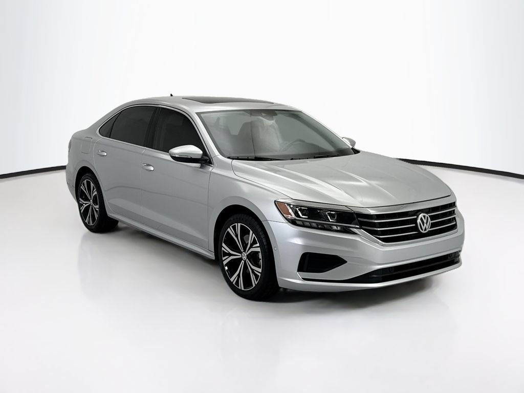 Used 2020 Volkswagen Passat 2.0T SEL FWD image 3