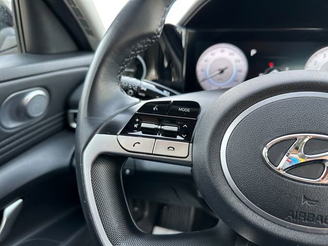 Used 2022 Hyundai Elantra Limited image 23