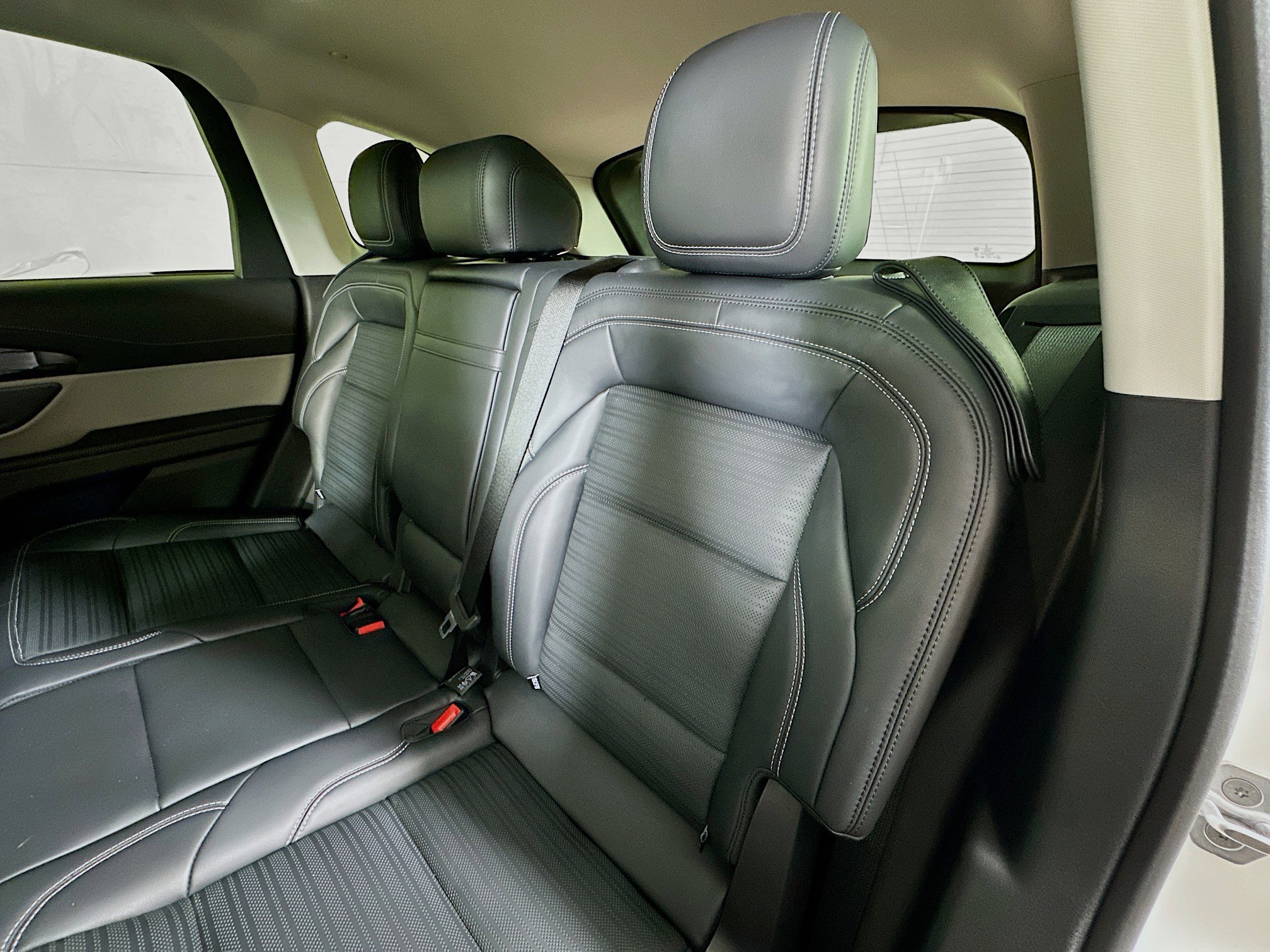 Used 2024 Lincoln Nautilus Reserve w/ Equipment Group 202A image 24