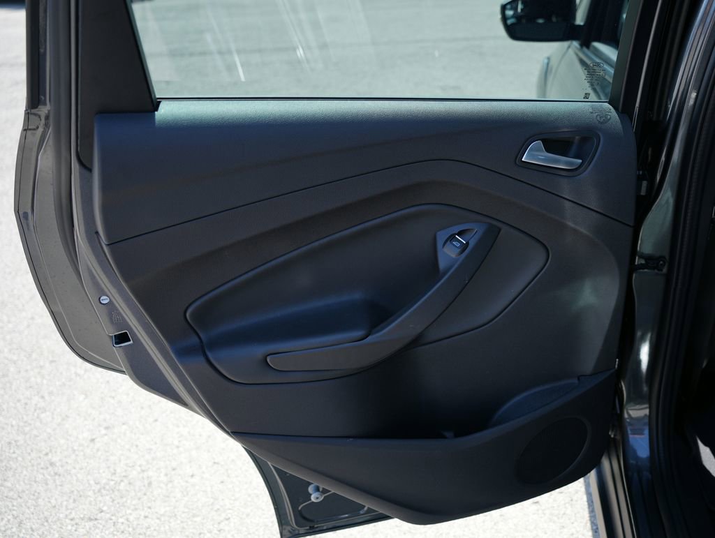 Used 2017 Ford C-MAX SE w/ Equipment Group 201A image 21