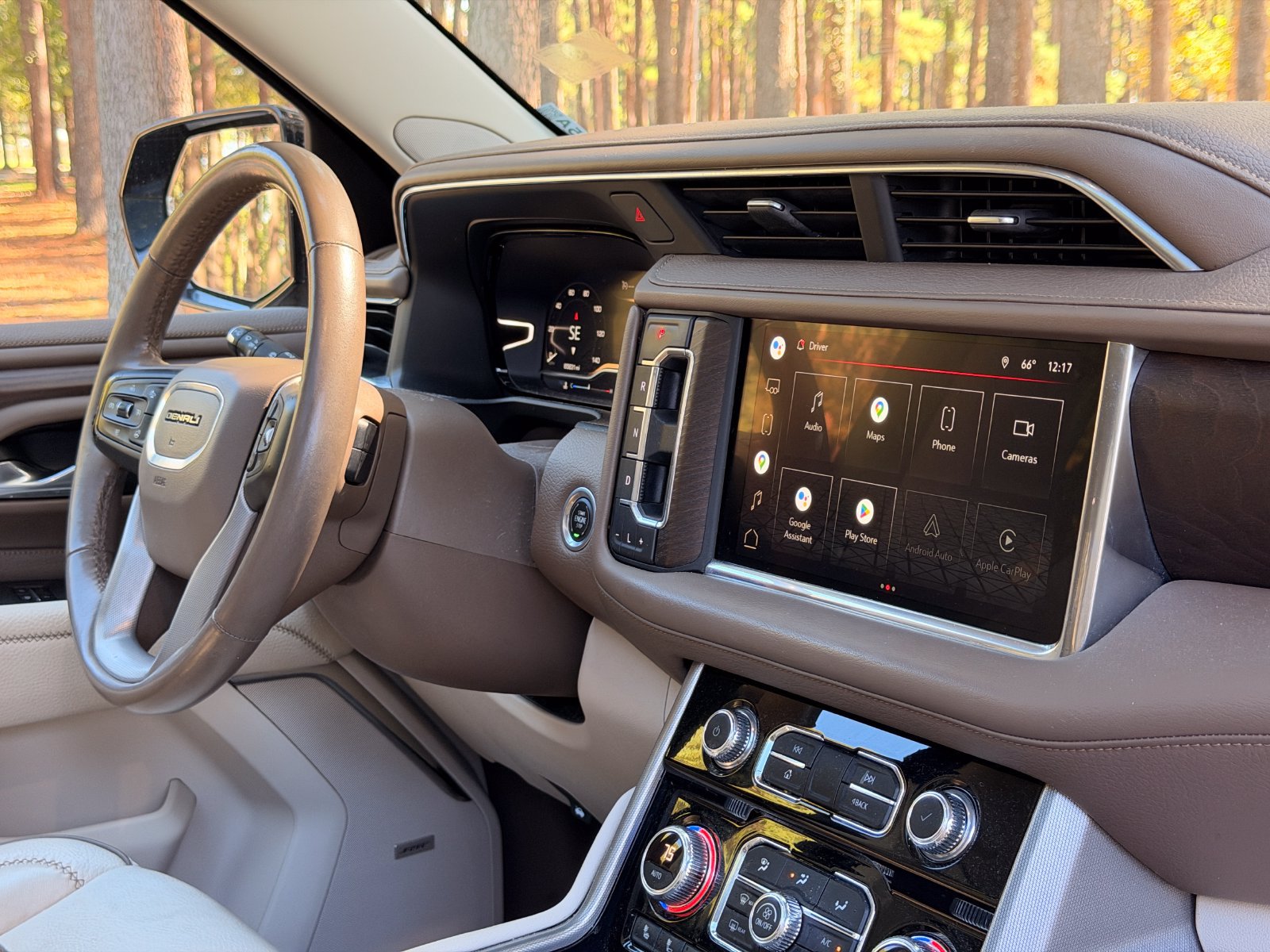 Used 2022 GMC Yukon Denali AWD/4WD image 21