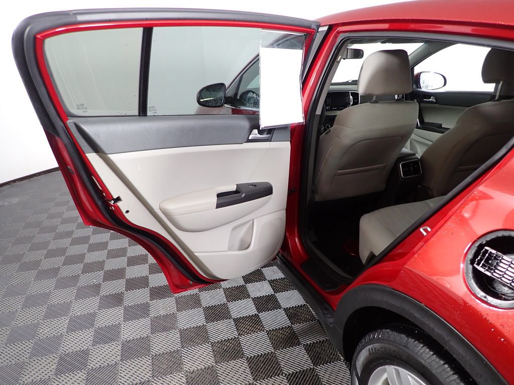 Used 2019 Kia Sportage LX image 35
