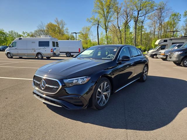 New 2026 Mercedes-Benz E 350 4MATIC Sedan image 6