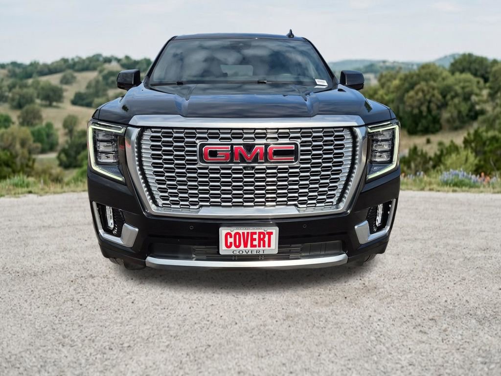 Used 2024 GMC Yukon Denali w/ Advanced Technology Package AWD/4WD image 2