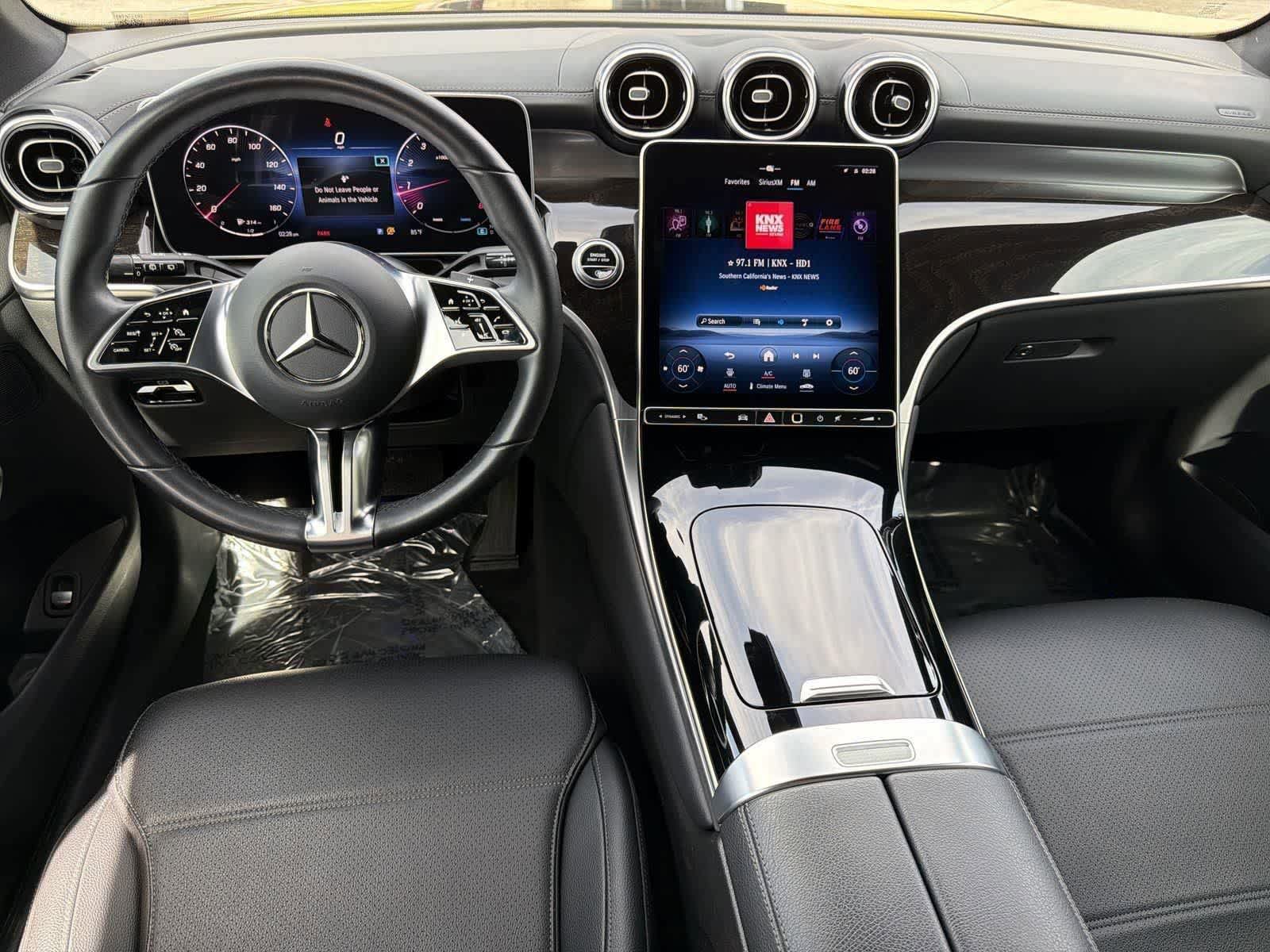 Used 2024 Mercedes-Benz GLC 300 image 10
