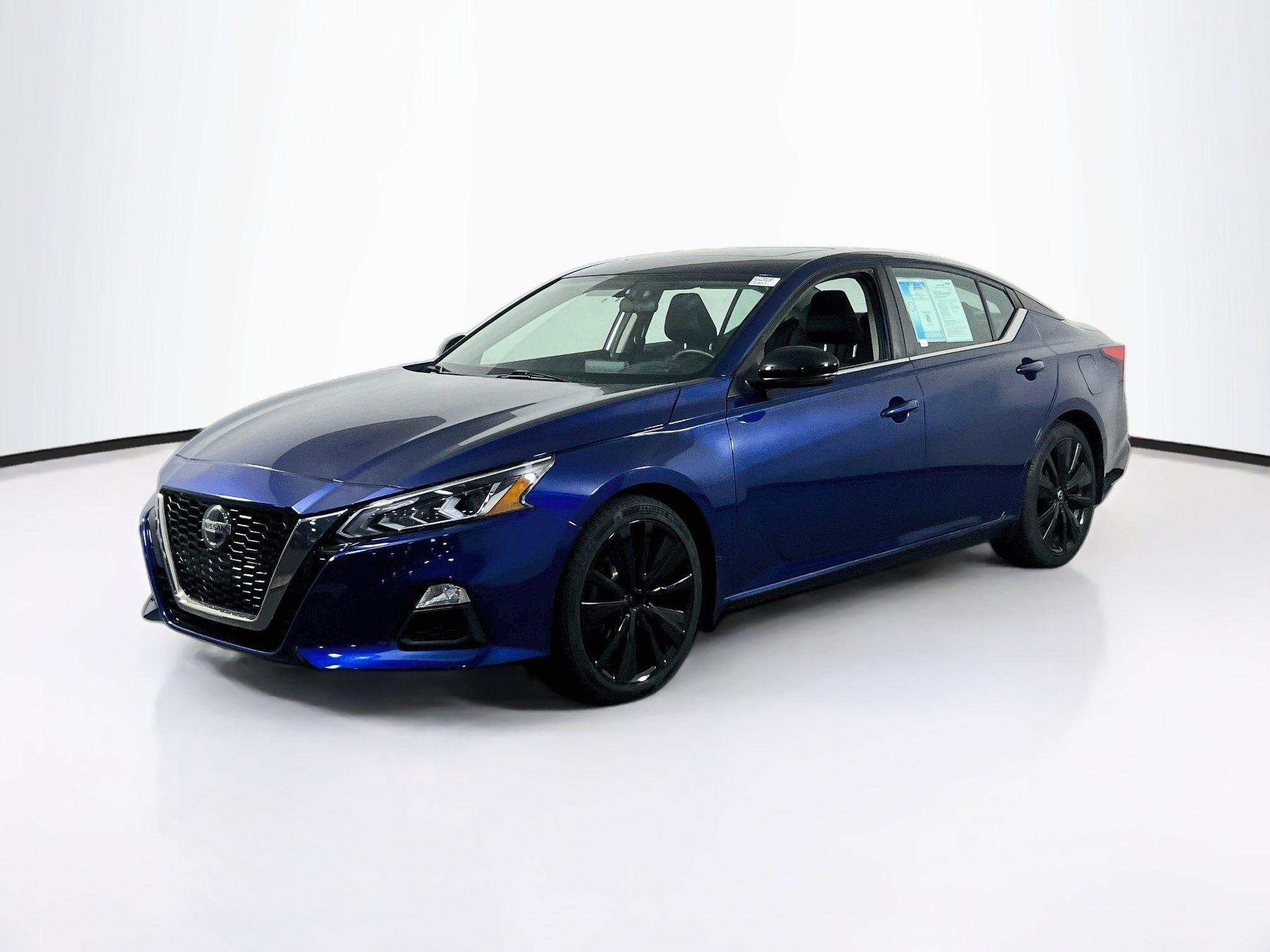 Used 2019 Nissan Altima 2.5 SR w/ SR Premium Package FWD image 1