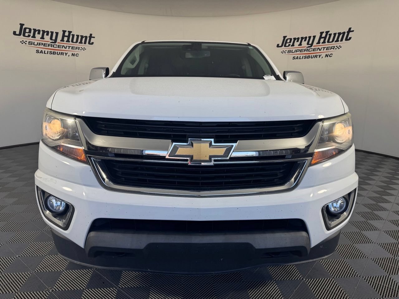 Used 2019 Chevrolet Colorado LT w/ Luxury Package, Chrome AWD/4WD image 5