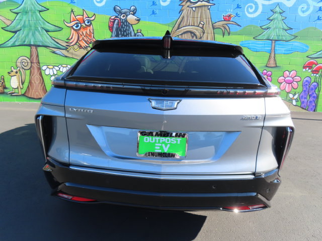 Used 2025 Cadillac Lyriq Luxury RWD image 5