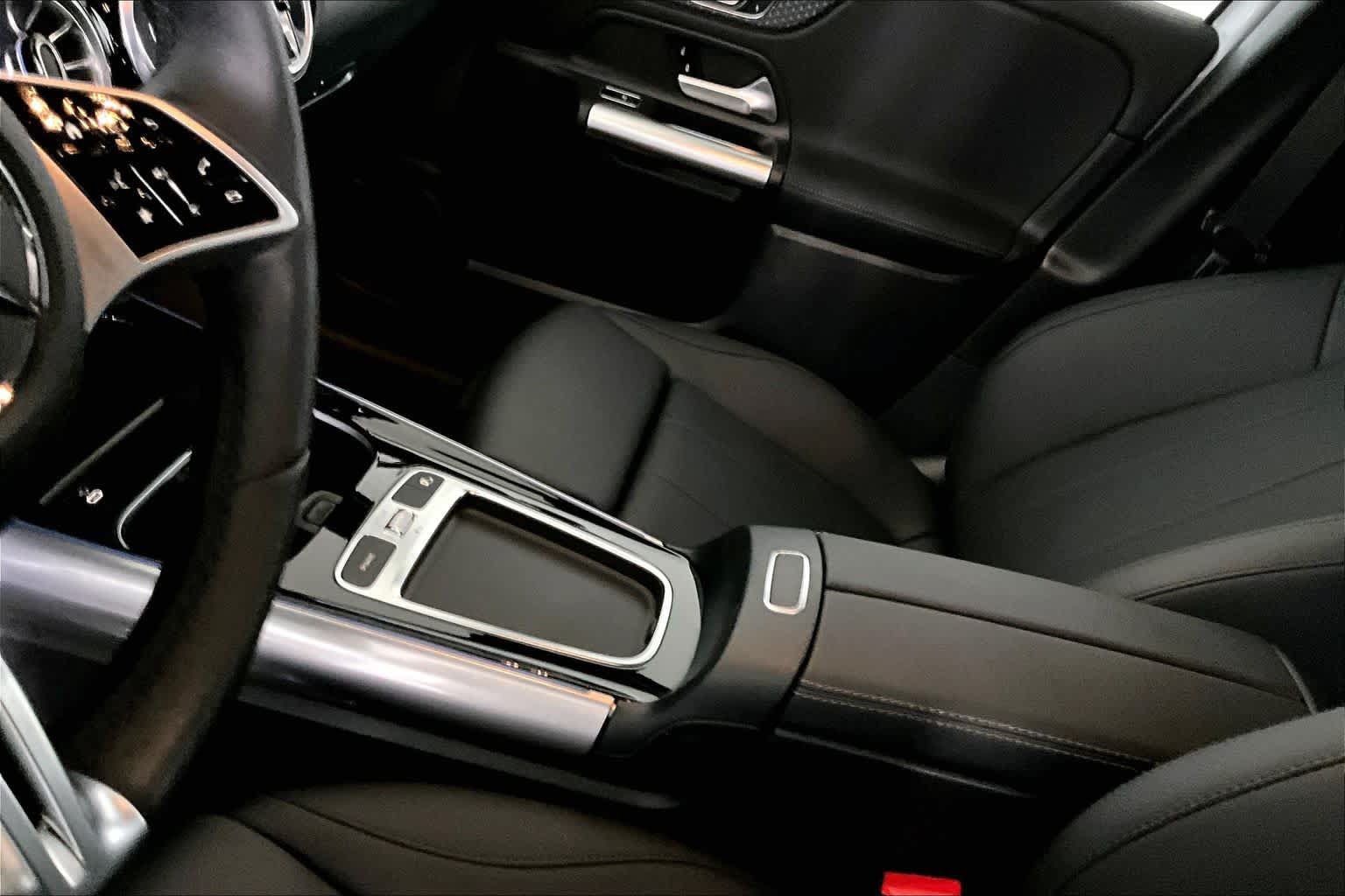 Certified 2024 Mercedes-Benz GLA 250 4MATIC image 17
