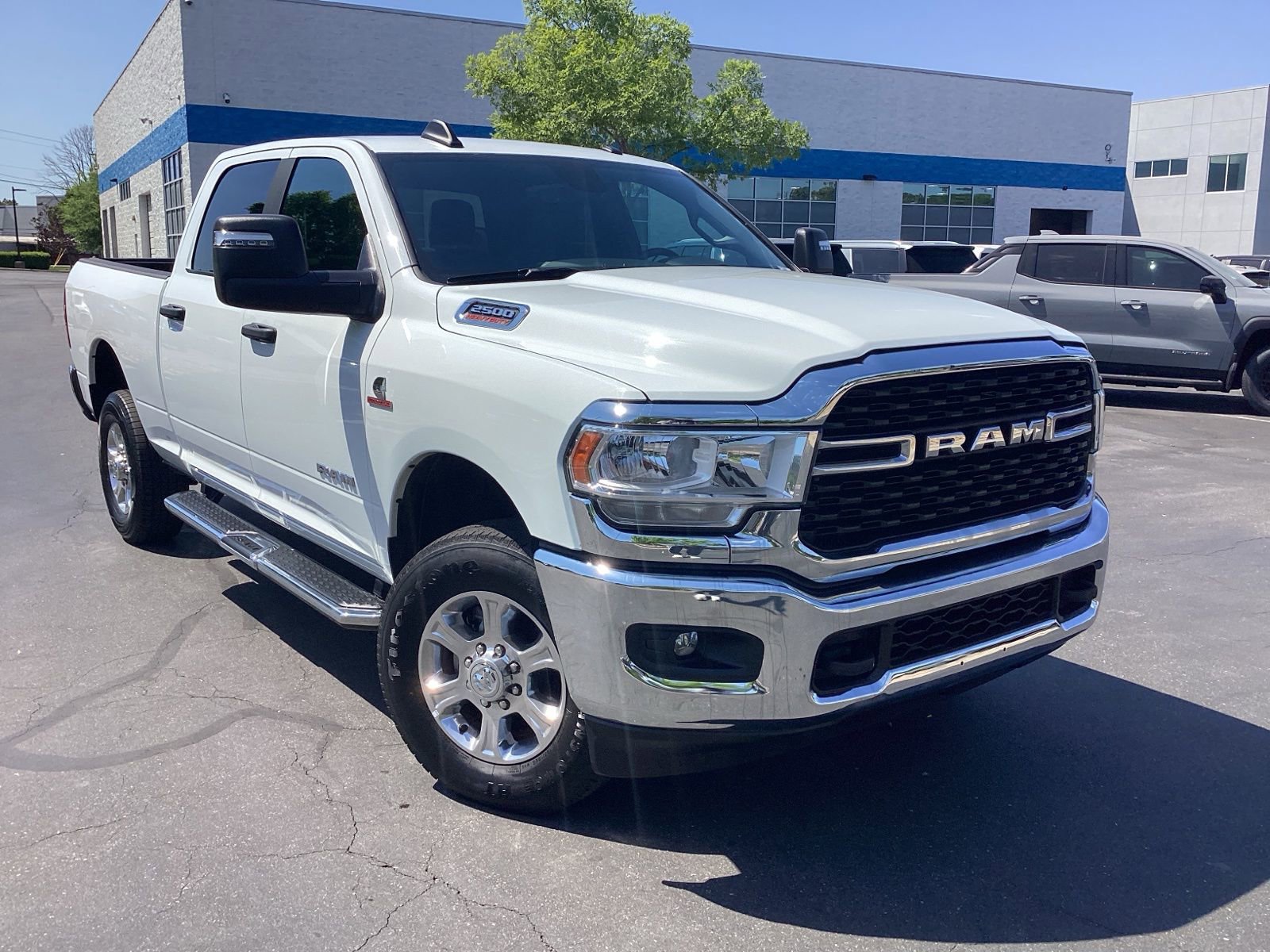 Used 2024 RAM 2500 Big Horn AWD/4WD image 8