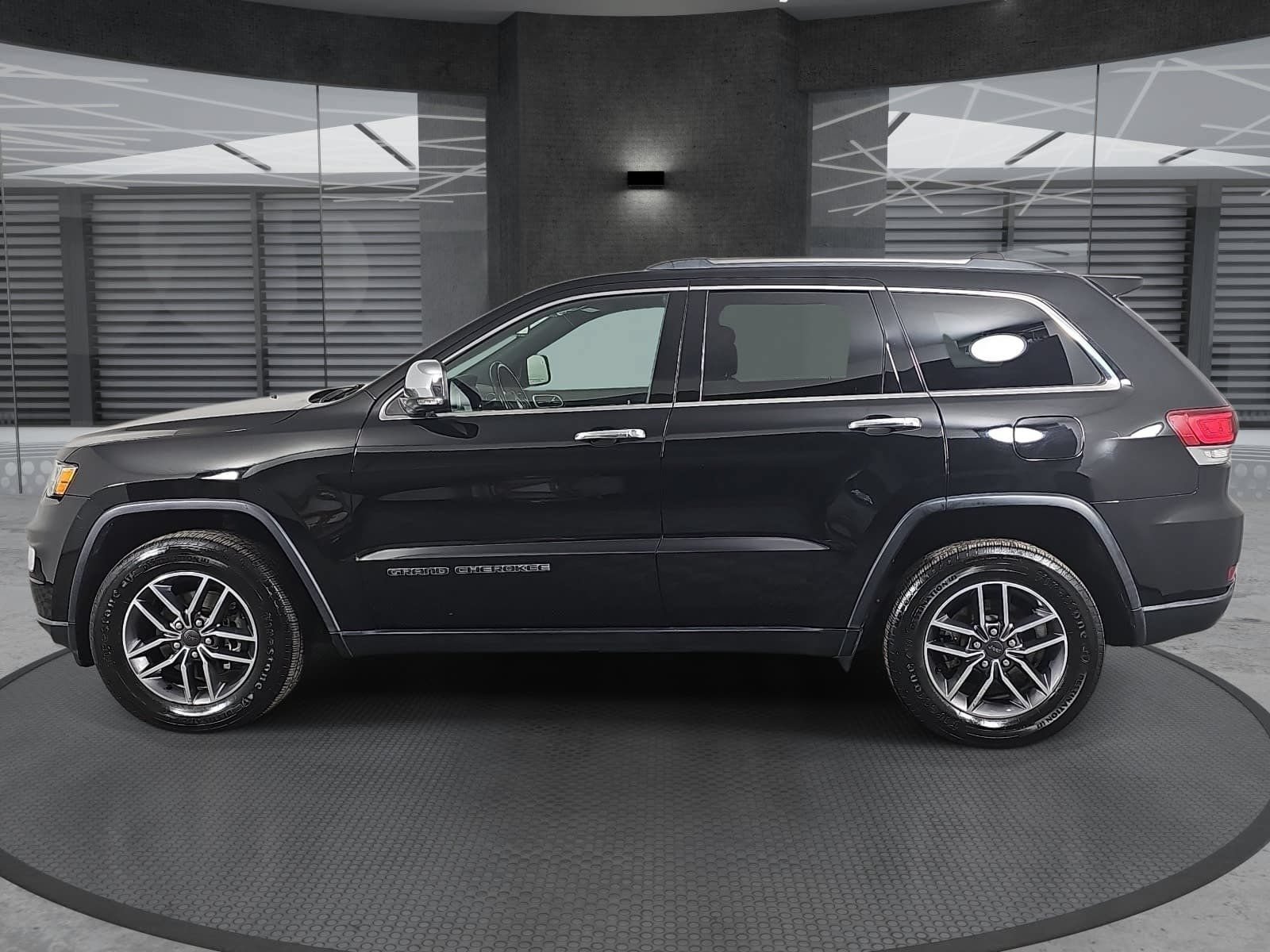 Used 2020 Jeep Grand Cherokee Limited AWD/4WD image 8