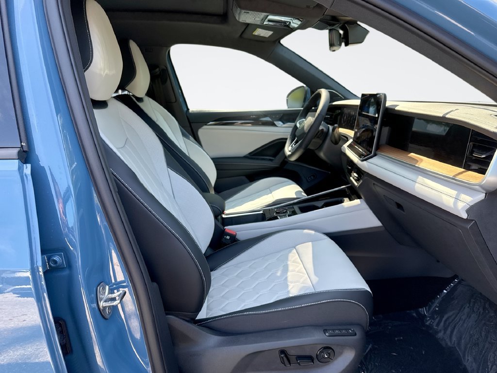 New 2026 Volkswagen Tiguan SEL R-Line AWD/4WD image 26