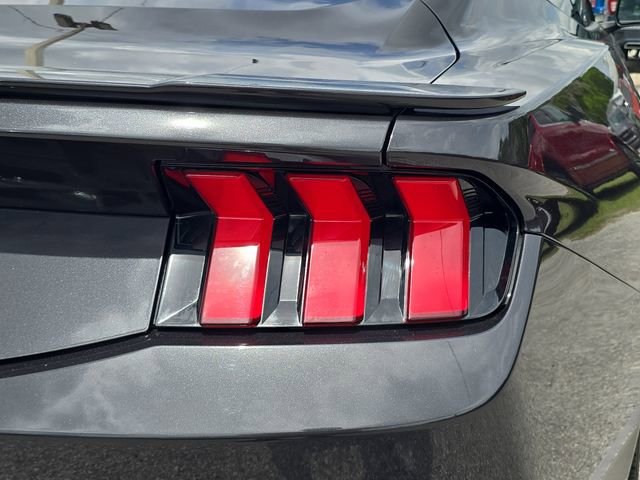 Used 2024 Ford Mustang GT Premium image 7