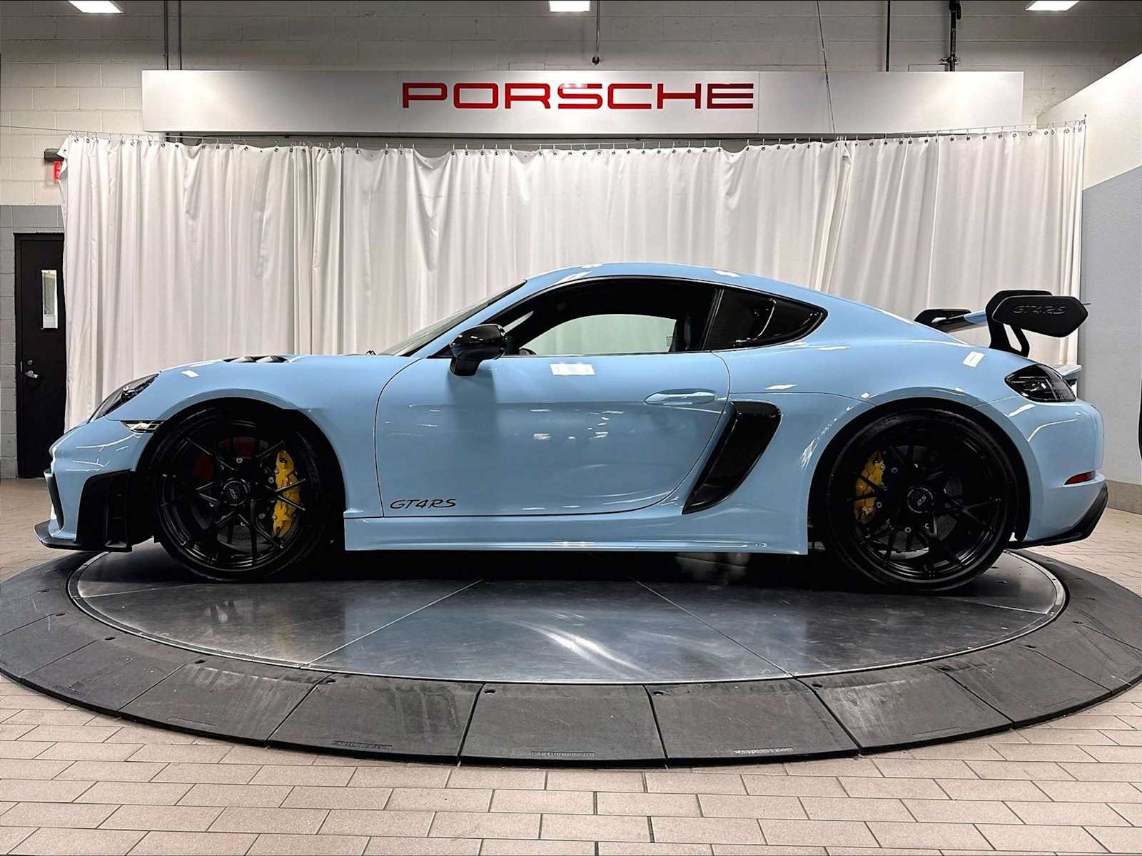 Used 2024 Porsche 718 Cayman GT4 RS RWD image 2